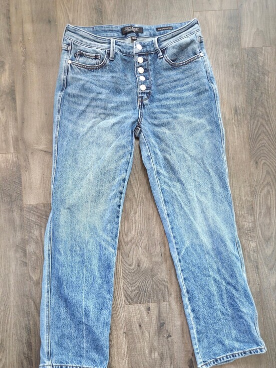 Judy Blue Denim - Judy Blue Light Wash Straight Leg Jeans with Button Fly